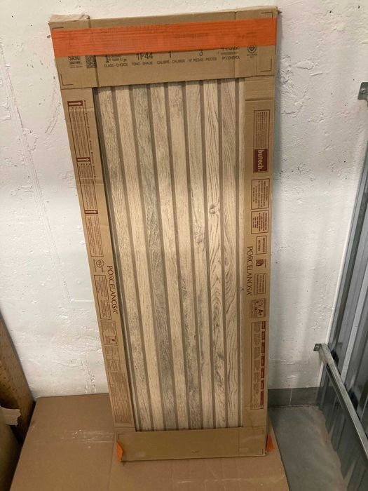 PORCELANOSA LEXINGTON MAPLE 45X120.jpg
