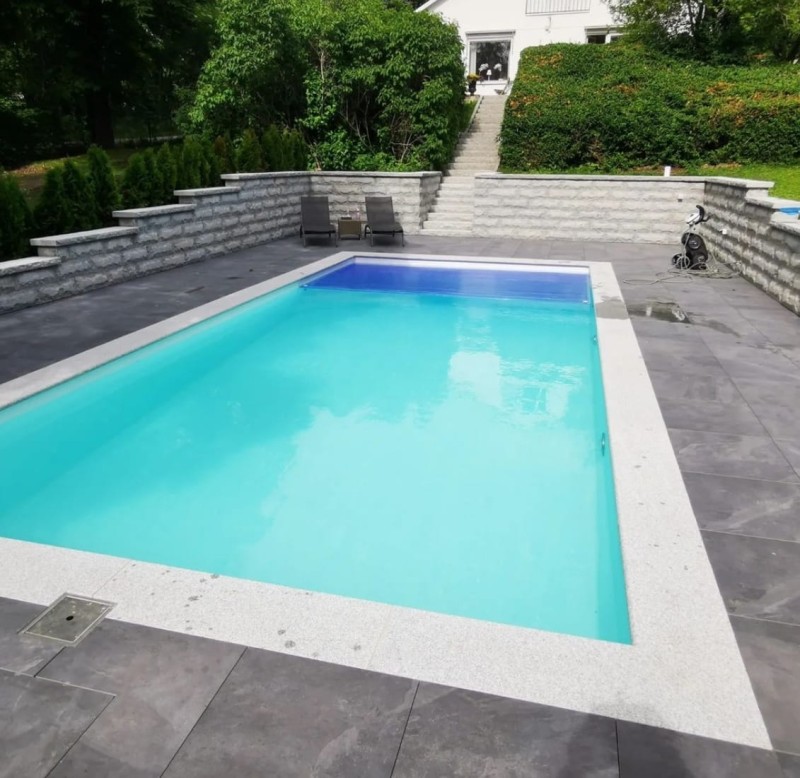Kamień brzegowy - obrzeże basenowe granitowe 100x35x2 Bullnose 171438