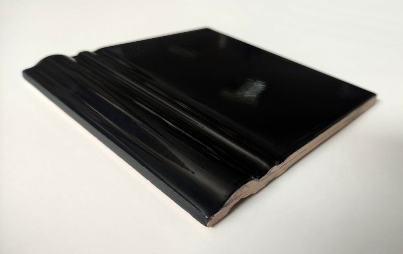 Skirting Evolution Negro 15x15-1.jpg