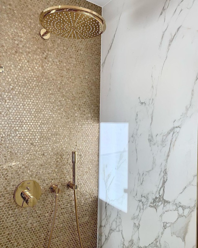 Allumi-Gold-Hexagon-14-12-2.jpg