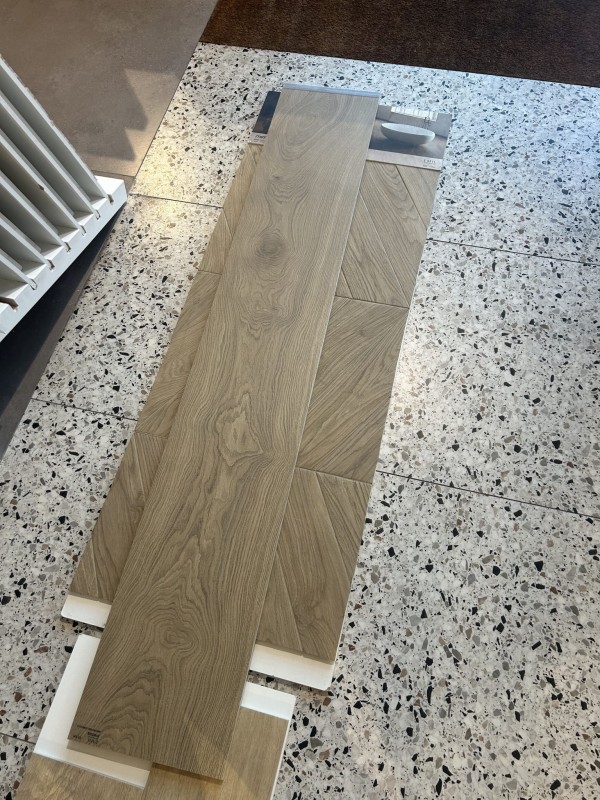 Emil Ceramica Mimesis płytka gresowa drewnopodobna 26,5 x 160 cm EKNH.jpeg
