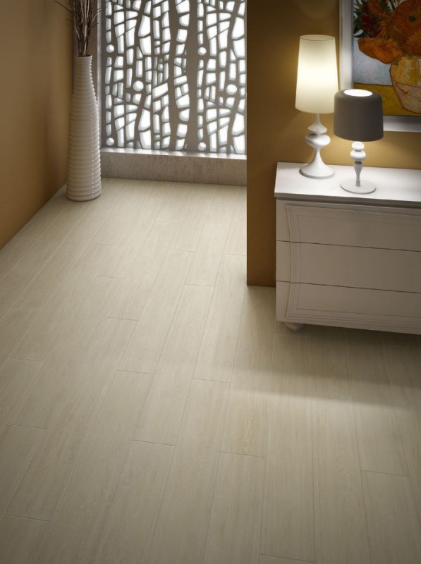 Płytki drewno podłogowe jasno beżowe salon Saloni Vancouver Arce ZM4991 20x120 83550
