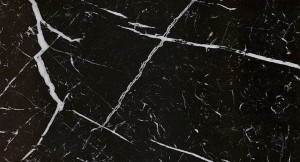 Plytki duże marmuropodbne Fap Roma Gold Nero Elegante 30,5x56 brillante /1,537m2/
