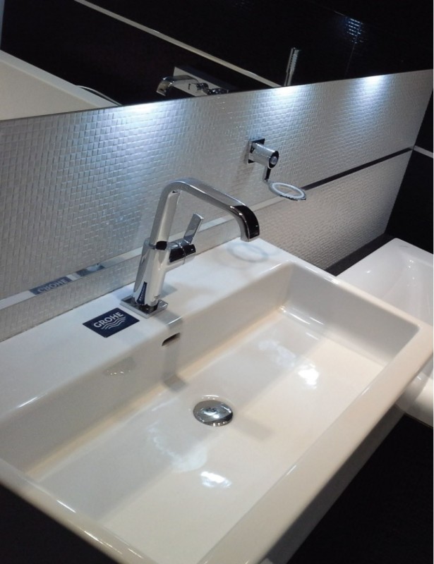 Płytki ścienne fałowane białe Saloni Fluctus Blanco 30X90 Ir 9548