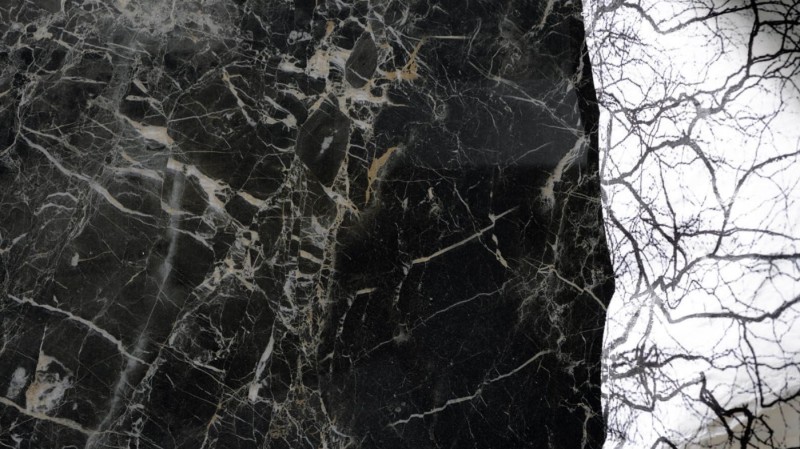 Płytki gresowe czarny marmur z brąz żyłą Marazzi Allmarble St. Laurent MMVG 60x60 16372