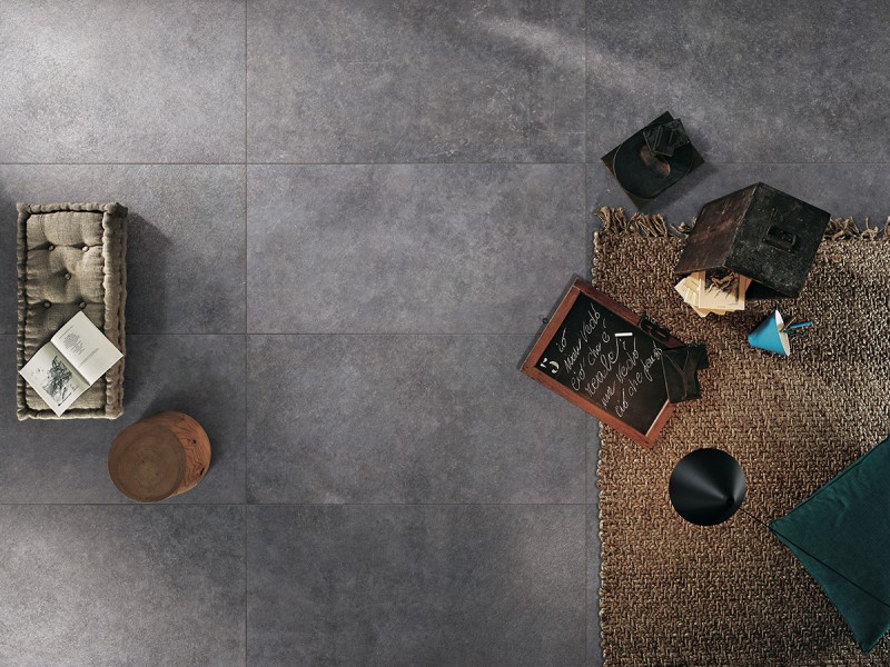 Płytki do salonu podłogowe ciemno szare jak beton Blue Stone Anthracite Lappato 90x90 82133