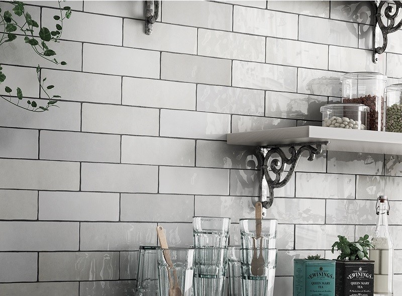 Płytki-cegiełki szarez nierówną strukturą Equipe Artisan White 6,5x20 crp, dms,ir 99352