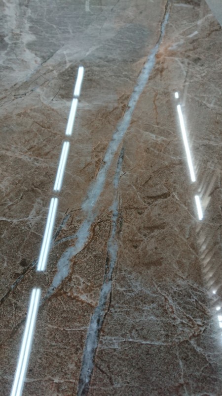 Płytki marmur wyrazisty brązowy żyły w beżu Dell Arte Alanya Brown 60x120 52348