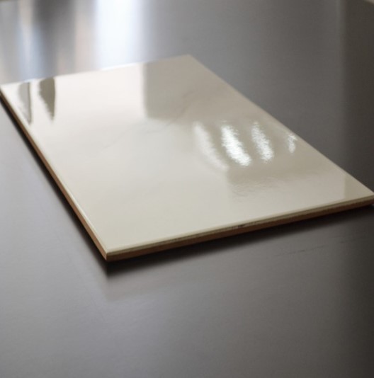 Płytki marmuropodobne białe Geotiles Agora Blanco 31,6x60 dms 45995