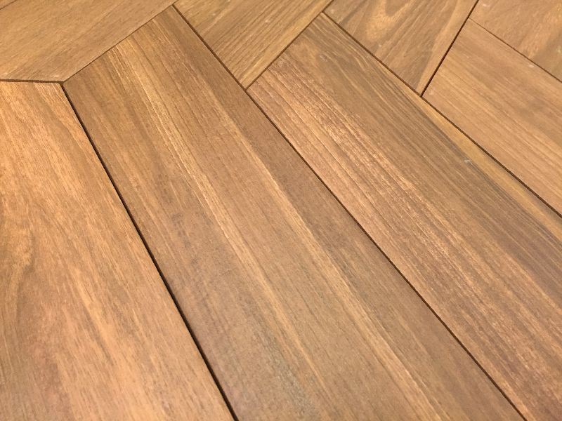 Emil Ceramica Sleek Wood Mohogany Chevron Nat. 11x54 EFCZ płytka drewnopodobna 126152